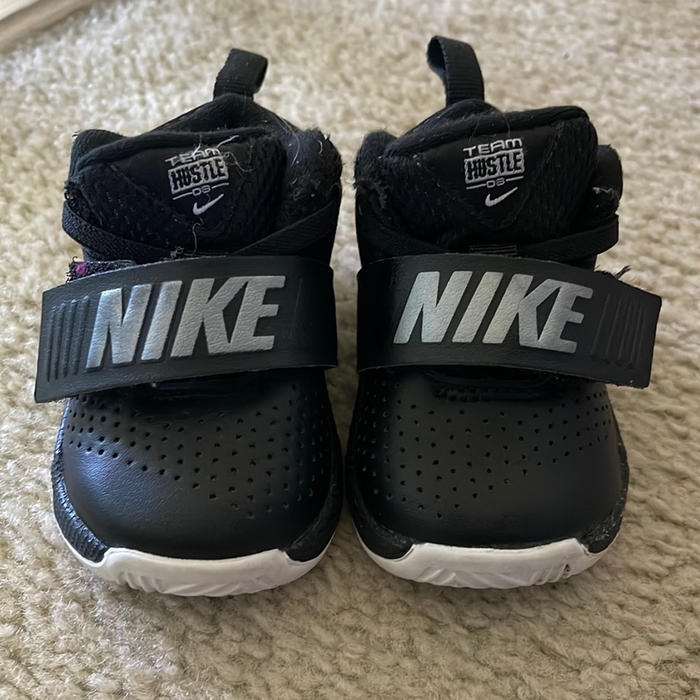 Nike size 3c